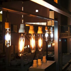 طراحی روشنایی مکان‌های صنعتی با لامپ‌ها و چراغ‌های LED پارس شهاب