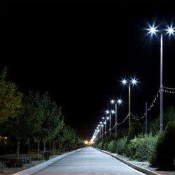 طراحی روشنایی بلورا هفت باغ کرمان با لامپ‌ها و چراغ‌های LED پارس شهاب