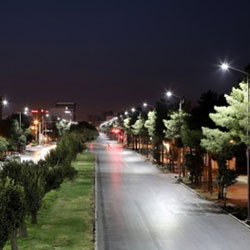 طراحی روشنایی بلوار جمهوری کرمان با لامپ‌ها و چراغ‌های LED پارس شهاب